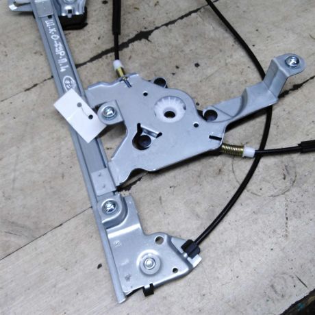 steklopodieemnik-elektriceskii-perednii-levyi-skoda-octavia-tour-art-108026-big-6