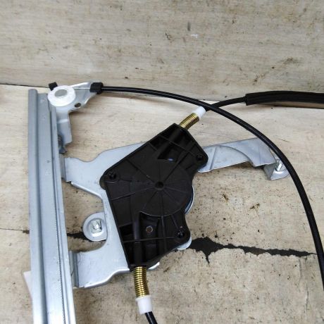 steklopodieemnik-elektriceskii-perednii-levyi-skoda-octavia-tour-art-108026-big-4