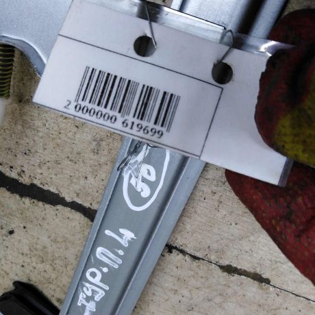 steklopodieemnik-elektriceskii-perednii-levyi-skoda-octavia-tour-art-108026-big-1