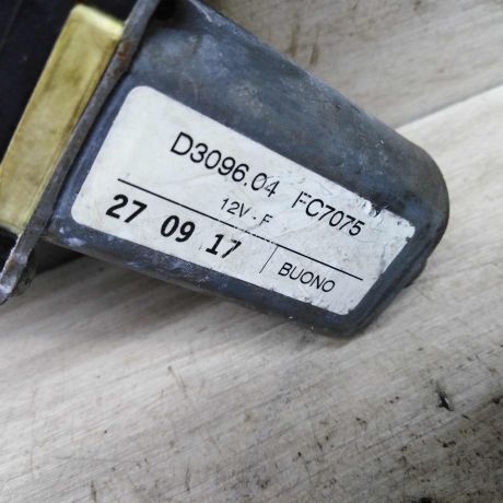 steklopodieemnik-elektriceskii-perednii-levyi-ford-focus-2-kabriolet-art-108169-big-5