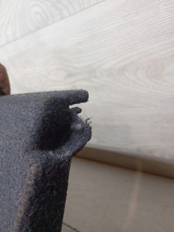 polka-bagaznika-renault-sandero-i-art-108596-big-3