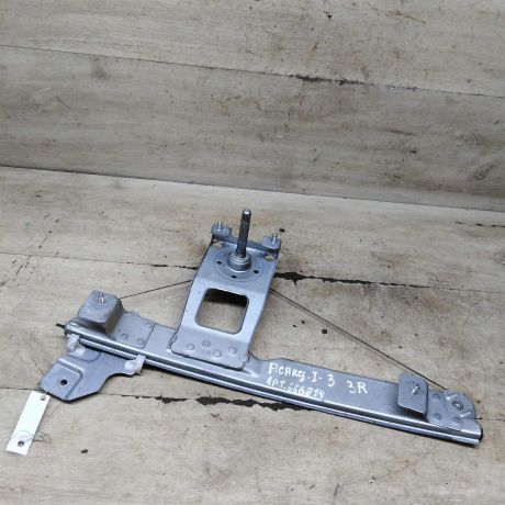 steklopodieemnik-mexaniceskii-zadnii-pravyi-renault-sandero-i-art-109023-big-0