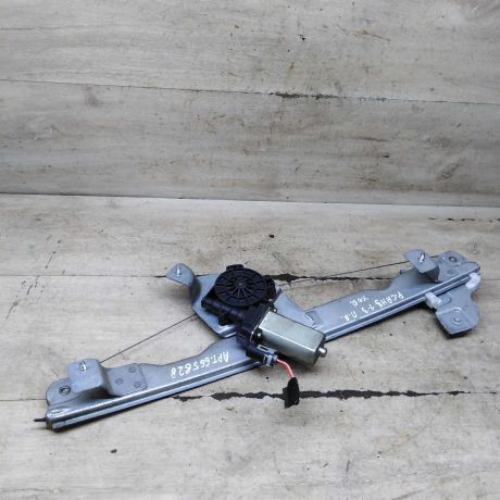 steklopodieemnik-perednii-pravyi-elektriceskii-renault-sandero-i-art-109024-big-0