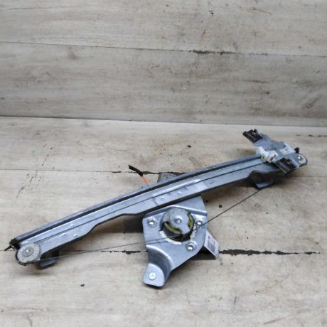 steklopodieemnik-perednii-pravyi-elektriceskii-renault-sandero-i-art-109024-big-4