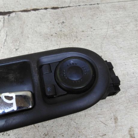 rucka-dveri-vnutrenniaia-peredniaia-levaia-perekliucatel-regulirovki-zerkal-volkswagen-passat-b5-art-109449-big-5