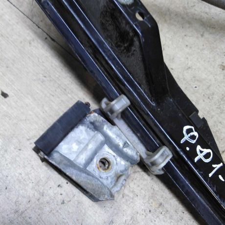 steklopodieemnik-elektriceskii-perednii-pravyi-ford-focus-1-art-109613-big-3