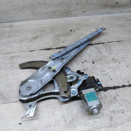 steklopodieemnik-elektriceskii-zadnii-pravyi-nissan-tiida-i-art-110071-big-0