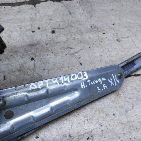 steklopodieemnik-elektriceskii-zadnii-pravyi-nissan-tiida-i-art-110071-big-1