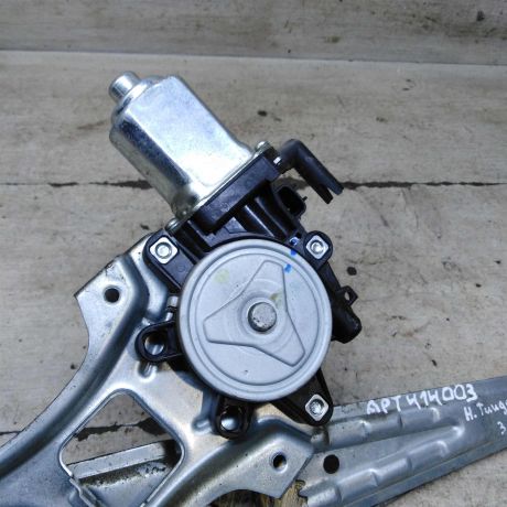 steklopodieemnik-elektriceskii-zadnii-pravyi-nissan-tiida-i-art-110071-big-2