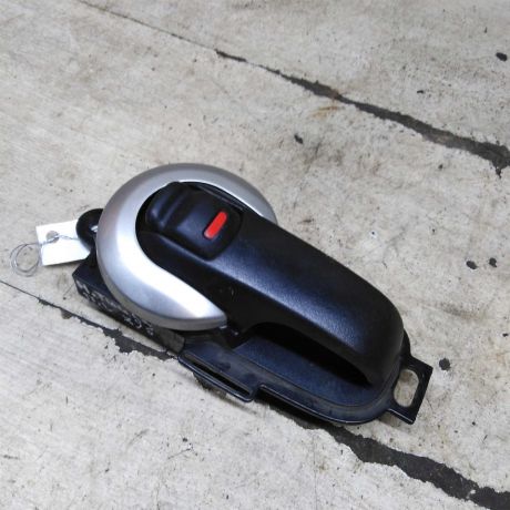 rucka-dveri-vnutrenniaia-peredniaia-levaia-nissan-tiida-i-art-110308-big-0