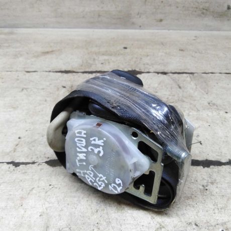 remen-bezopasnosti-zadnii-pravyi-nissan-tiida-i-art-110324-big-0