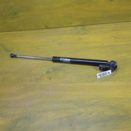 amortizator-kryski-bagaznika-honda-jazz-art-10725-big-0