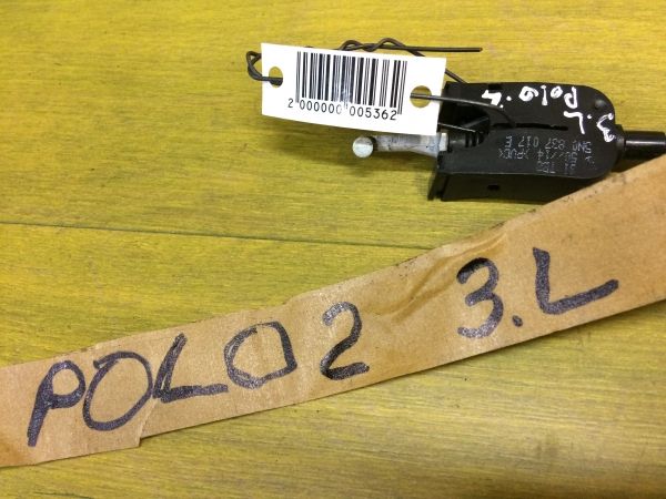 tros-otkryvaniia-dveri-volkswagen-polo-sedan-2015-g-art-12048-big-3