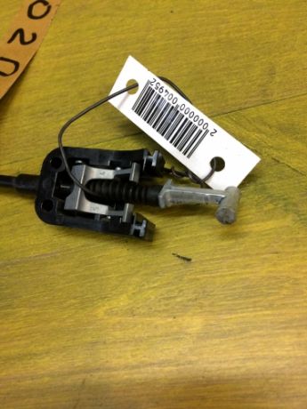 tros-otkryvaniia-dveri-volkswagen-polo-sedan-2015-art-12049-big-2