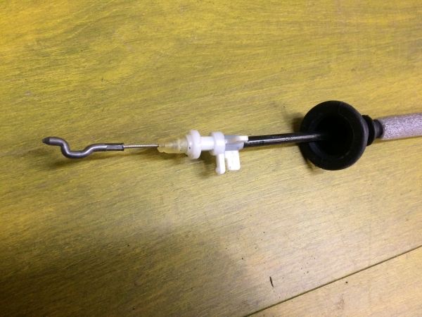 tros-otkryvaniia-dveri-volkswagen-polo-sedan-art-12056-big-1