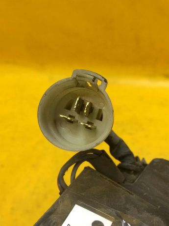 trapeciia-dvornikov-daewoo-nexia-art-13117-big-4