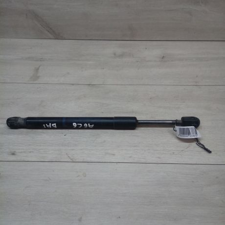 amortizator-kryski-bagaznika-audi-a6-c6-art-13257-big-0