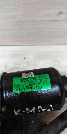 trapeciia-dvornikov-v-sbore-kia-magentis-ii-art-14293-big-3