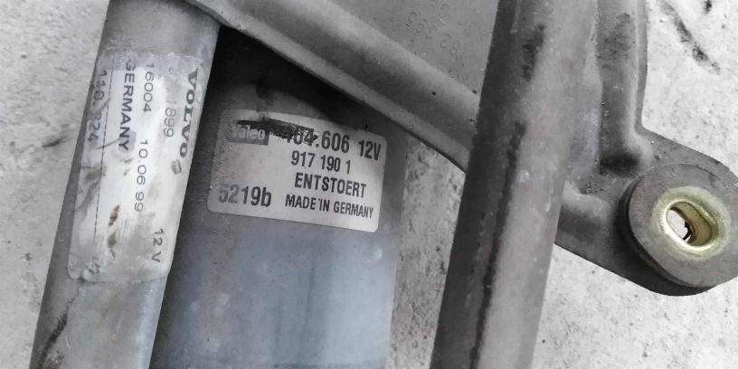 trapeciia-dvornikov-volvo-s80-art-17632-big-2