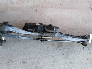 trapeciia-dvornikov-v-sbore-bmw-e39-art-17734