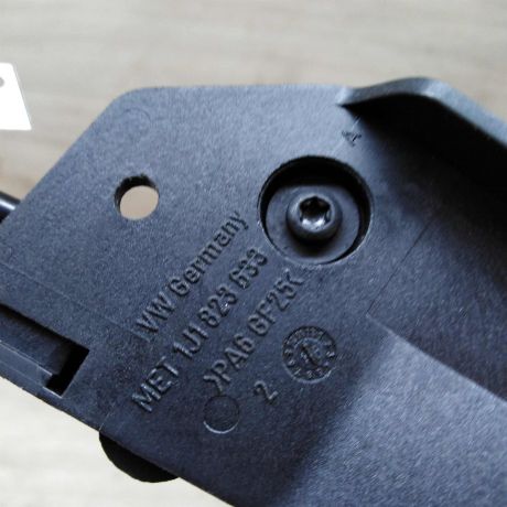 tros-kapota-volkswagen-bora-art-22995-big-1