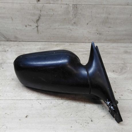 zerkalo-pravoe-audi-100-c4-defekt-korpusa-art-26532-big-2