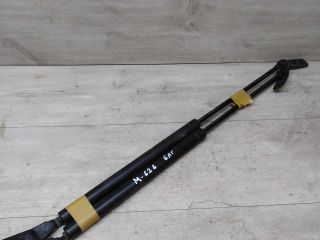 amortizator-kryski-bagaznika-mazda-626-art-26885