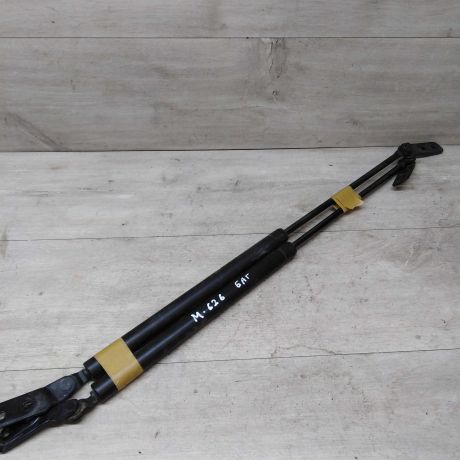 amortizator-kryski-bagaznika-mazda-626-art-26885-big-0