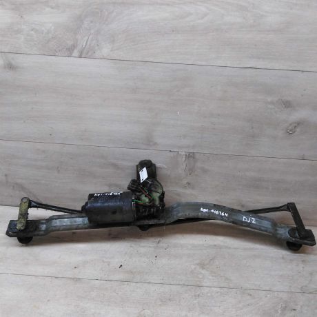 trapeciia-dvornikov-volkswagen-jetta-2-art-27460-big-0