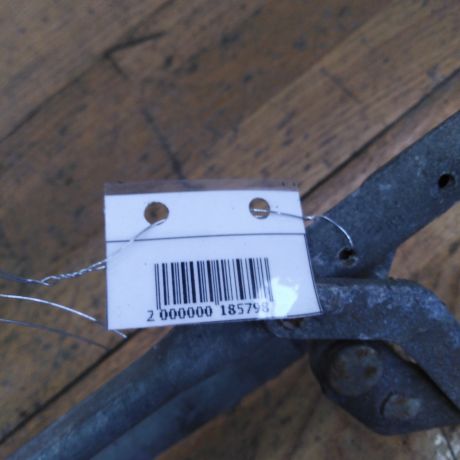 trapeciia-dvornikov-bmw-e28-art-27699-big-1