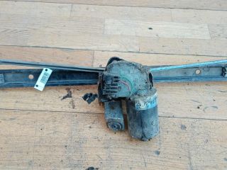 trapeciia-dvornikov-audi-100-c3-art-28071