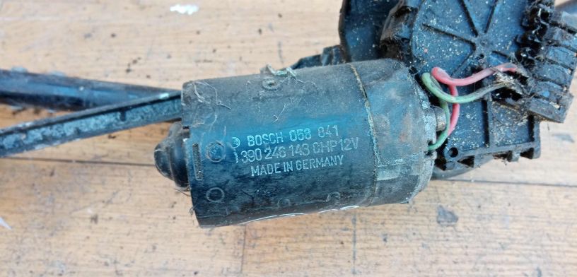 trapeciia-dvornikov-audi-80-b3-art-28074-big-2