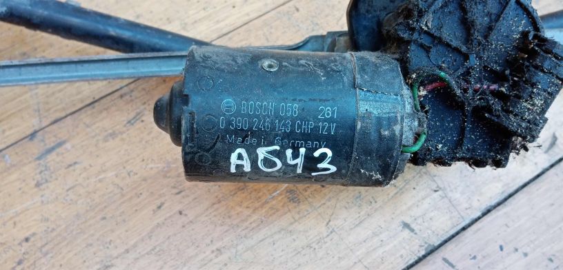 trapeciia-dvornikov-audi-80-b4-art-28403-big-2