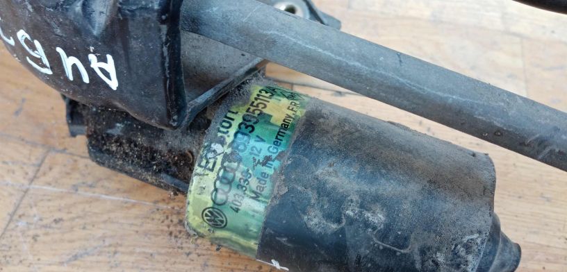 trapeciia-dvornikov-audi-80-b4-art-28404-big-2