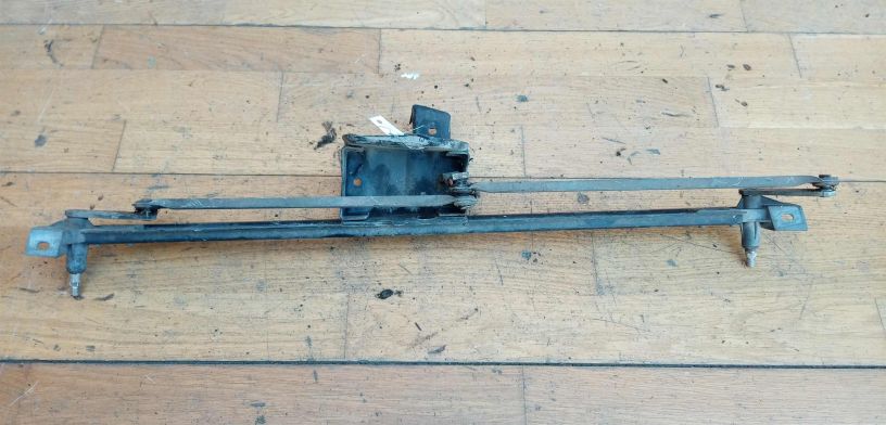 trapeciia-dvornikov-audi-100-c3-art-28405-big-2