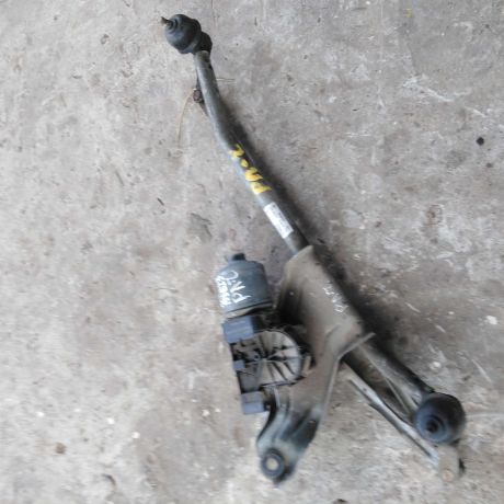 trapeciia-dvornikov-renault-logan-art-28859-big-0