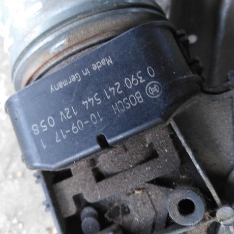 trapeciia-dvornikov-renault-logan-art-28859-big-2