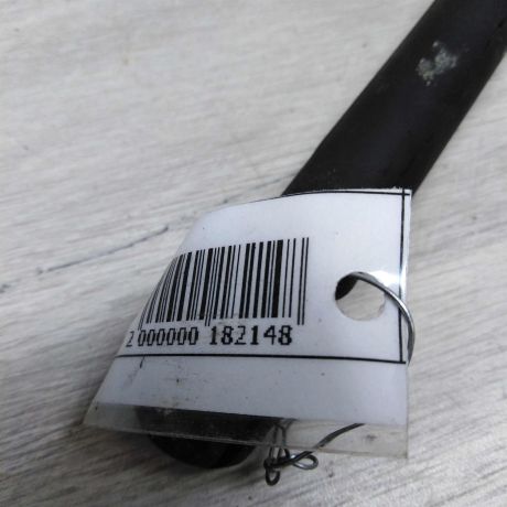 amortizator-kryski-bagaznika-universal-ford-focus-1-rest-art-29745-big-1