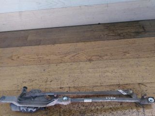 trapeciia-dvornikov-s-motorcikom-ford-focus-2-do-rest-art-32220