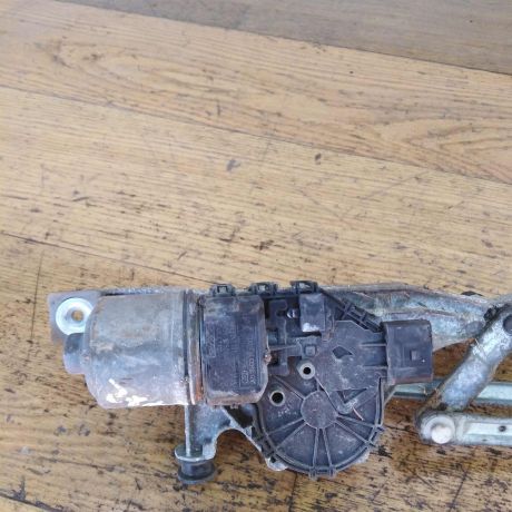 trapeciia-dvornikov-s-motorcikom-ford-focus-2-do-rest-art-32220-big-4