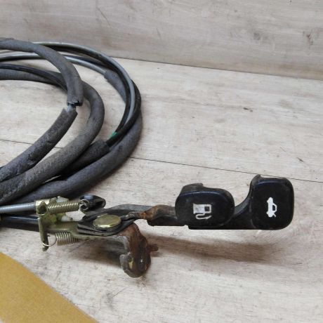 tros-otkryvaniia-kryski-bagaznika-i-liucka-benzobaka-hyundai-accent-2-art-32239-big-2