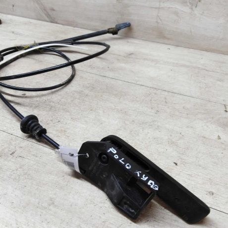 tros-otkryvaniia-kapota-rucka-volkswagen-polo-4-art-32695-big-1