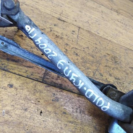 trapeciia-dvornikov-motorcik-volkswagen-polo-4-art-32728-big-3