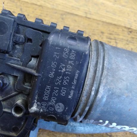 trapeciia-dvornikov-motorcik-volkswagen-polo-4-art-32728-big-2