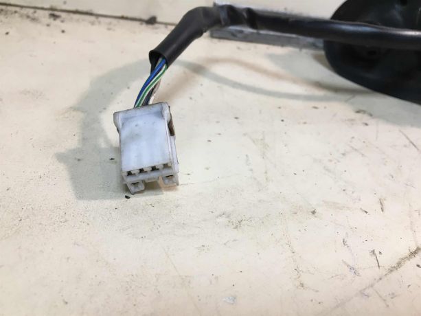 zerkalo-pravoe-mitsubishi-carisma-rest-art-32854-big-1