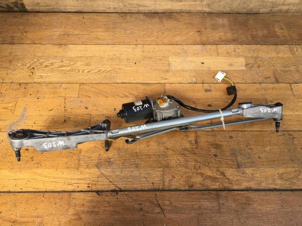 trapeciia-dvornikov-motorcik-mercedes-w203-do-rest-art-33439-big-0