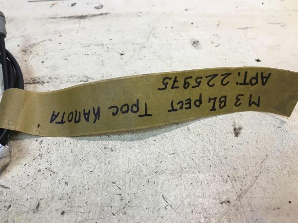 tros-otkryvaniia-kapota-mazda-3-bl-rest-sedan-art-36087-big-2