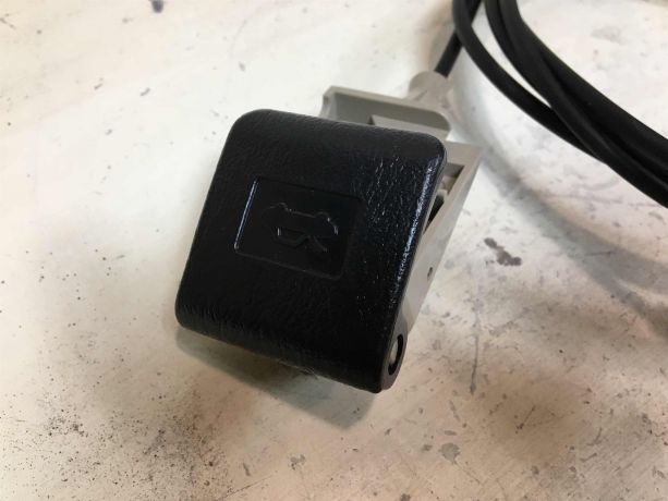 tros-kapota-rucka-toyota-camry-v50-art-36432-big-1