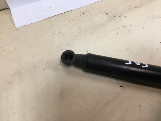 amortizator-kryski-bagaznika-stoika-hyundai-elantra-3-xd-2-rest-art-37219-big-3