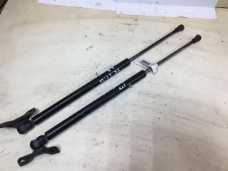 upor-kryski-bagaznika-amortizator-toyota-corolla-ix-e120-e130-rest-xetcbek-art-37601